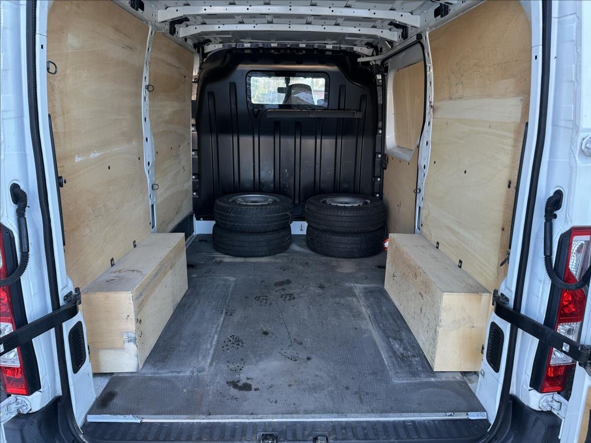 Opel Movano Skříň 2,3 l 81 kw