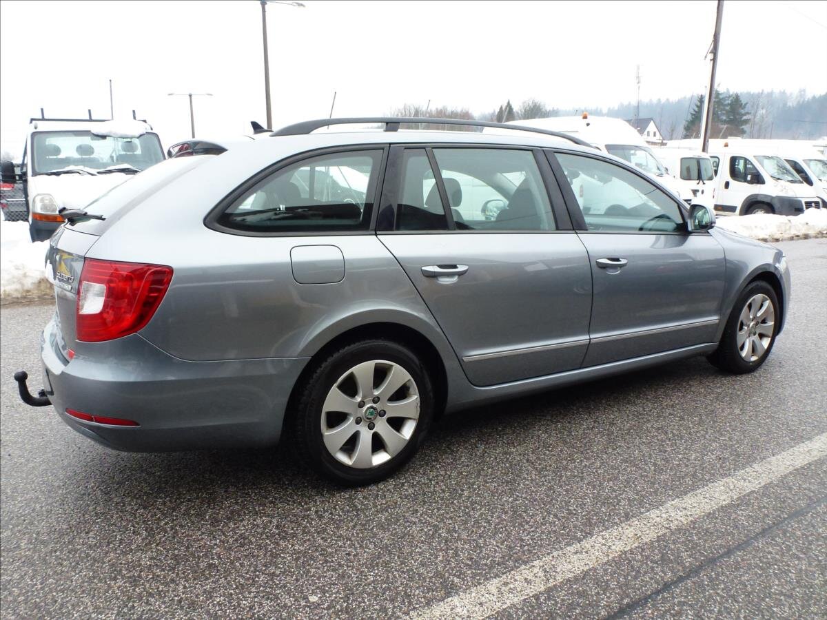 Škoda Superb Kombi 1,6 l 77 kw