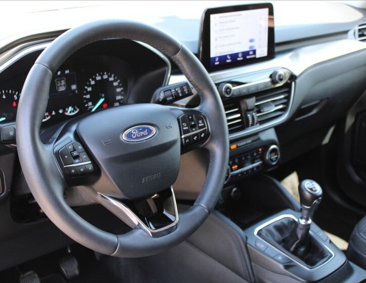 Ford Kuga SUV / Terénní 1,5 l 110 kw