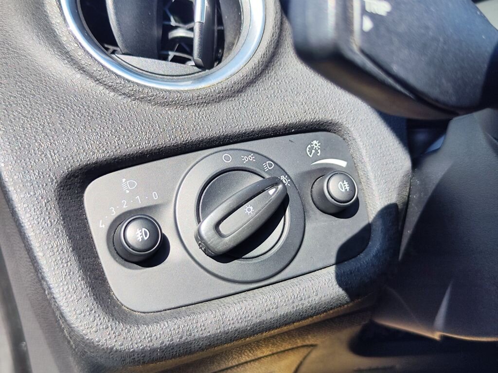 Ford Fiesta Hatchback 998,0 74 kw