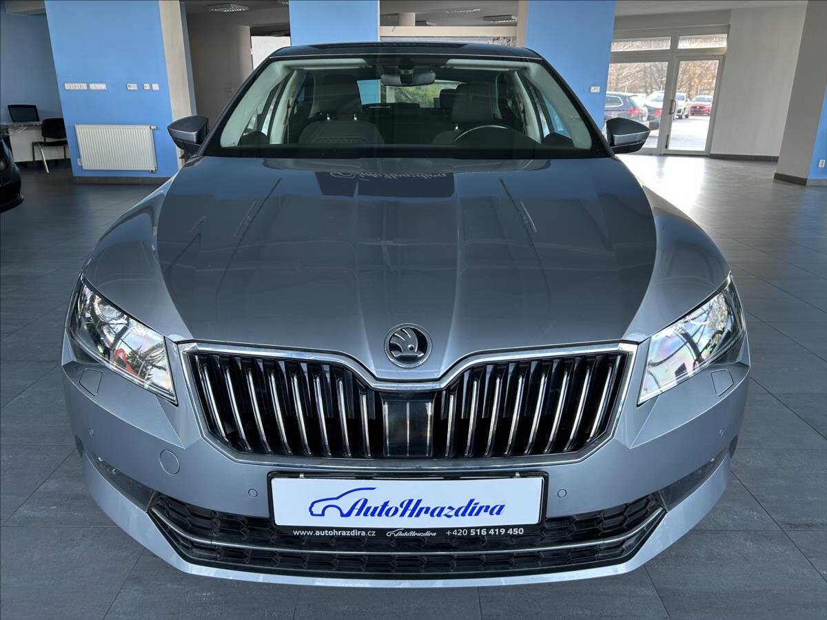 Škoda Superb Sedan / Limuzína 1,4 l 110 kw