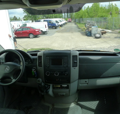 Mercedes-Benz Sprinter 11