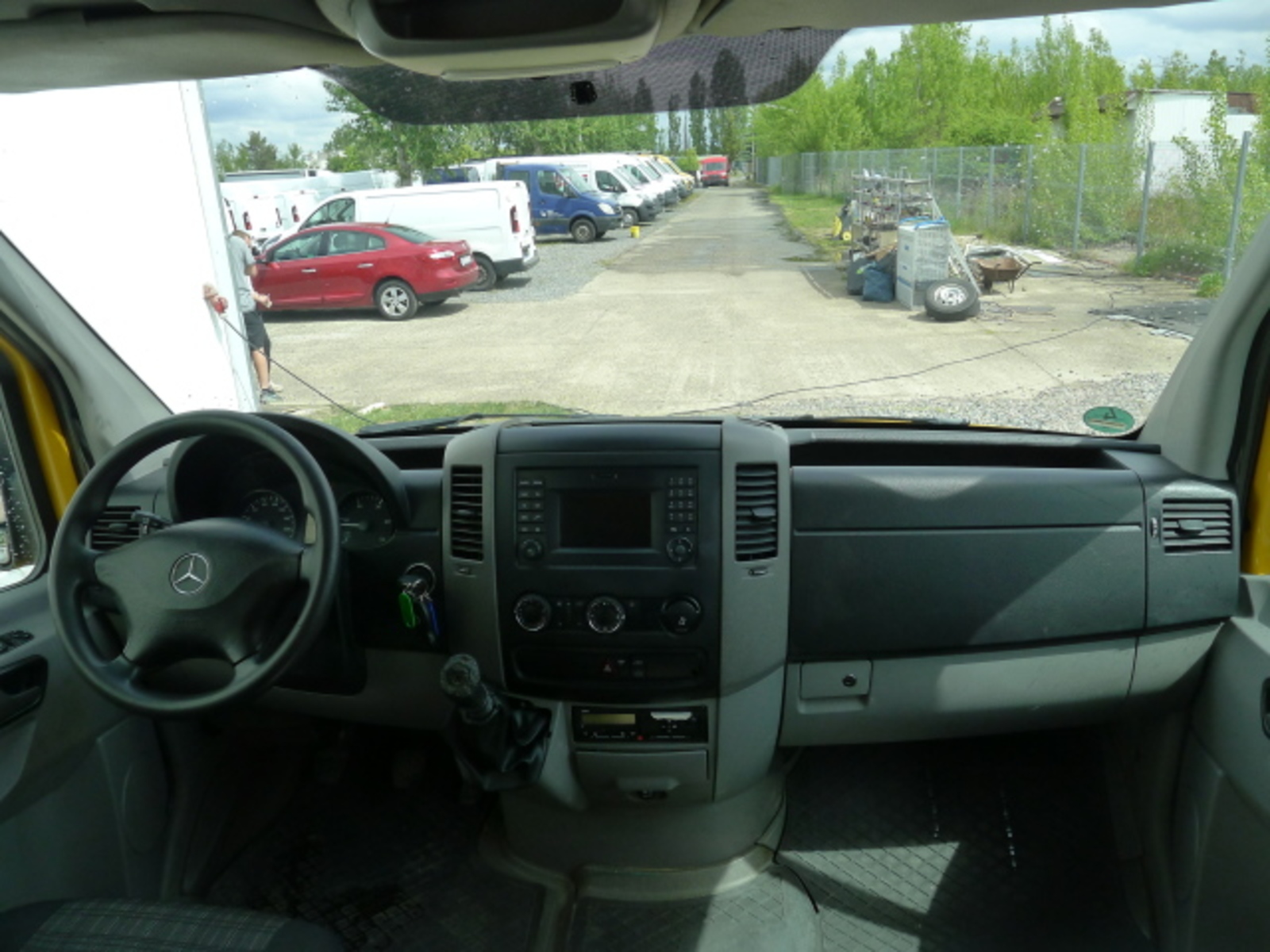 Mercedes-Benz Sprinter 11