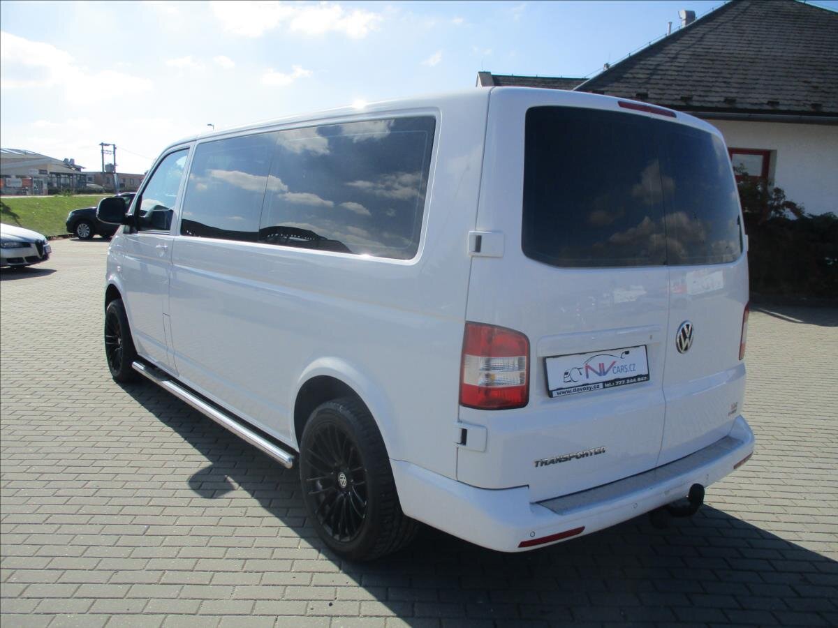 Volkswagen Transporter Kombi 2,0 l 84 kw