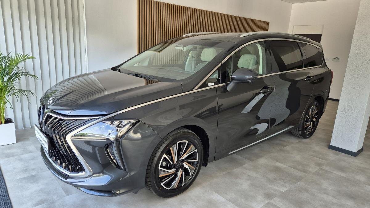 Dongfeng U-Tour MPV 1,5 l 130 kw