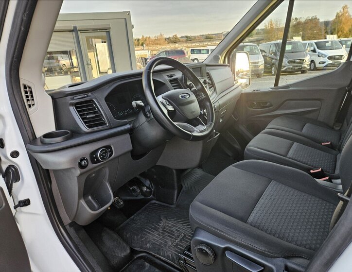 Ford Transit 11
