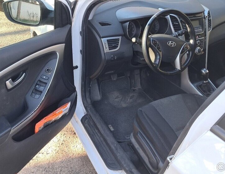 Hyundai i30 Kombi 0,0 88 kw