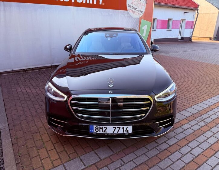 Mercedes-Benz Třídy S Sedan / Limuzína 0,0 270 kw