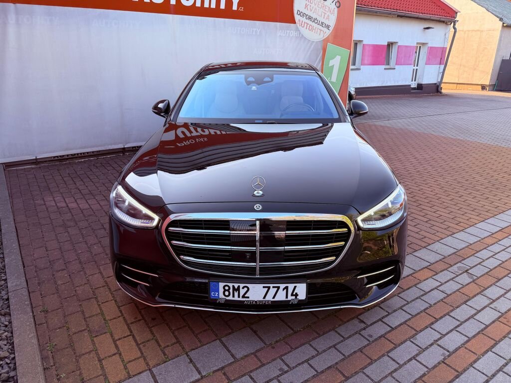 Mercedes-Benz Třídy S Sedan / Limuzína 0,0 270 kw