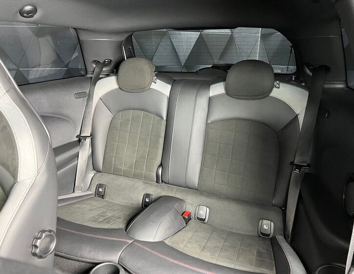 Mini Cooper Hatchback 2,0 l 170 kw