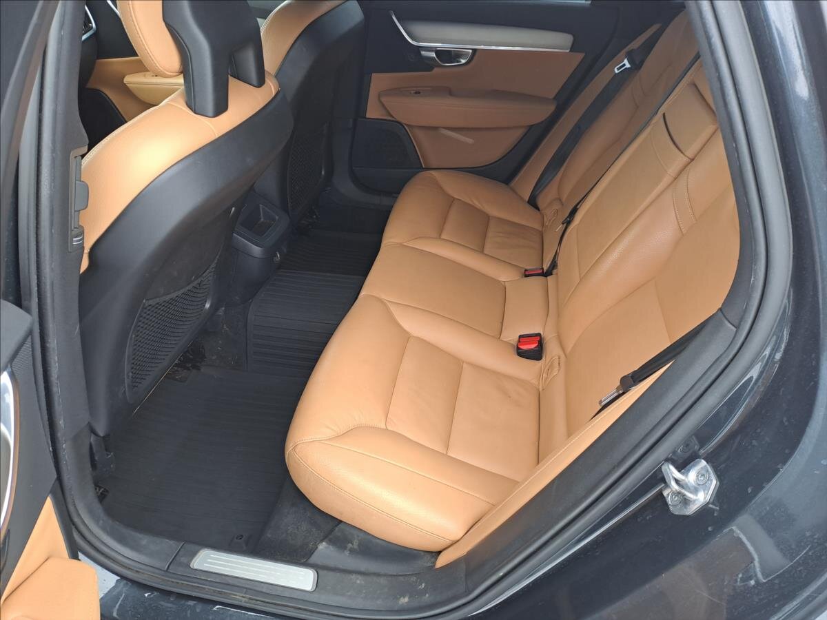 Volvo V90 Kombi 2,0 l 187 kw