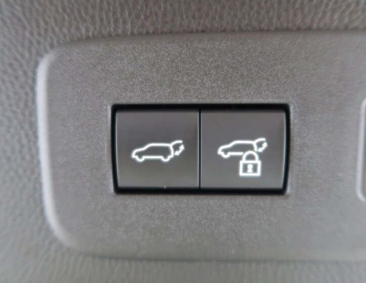 Toyota Land Cruiser SUV / Terénní 2,8 l 151 kw