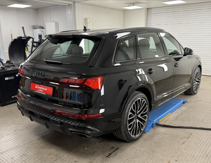 Audi Q7 SUV 3,0 l 210 kw
