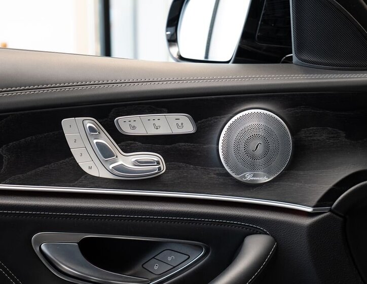 Mercedes-Benz Třídy E 12