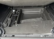 Land Rover Defender SUV / Terénní 3,0 l 184 kw