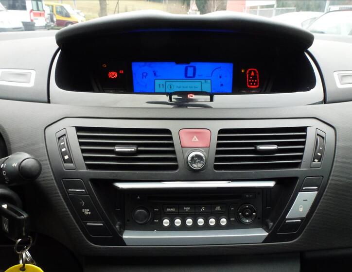 Citroën Grand C4 Picasso 34