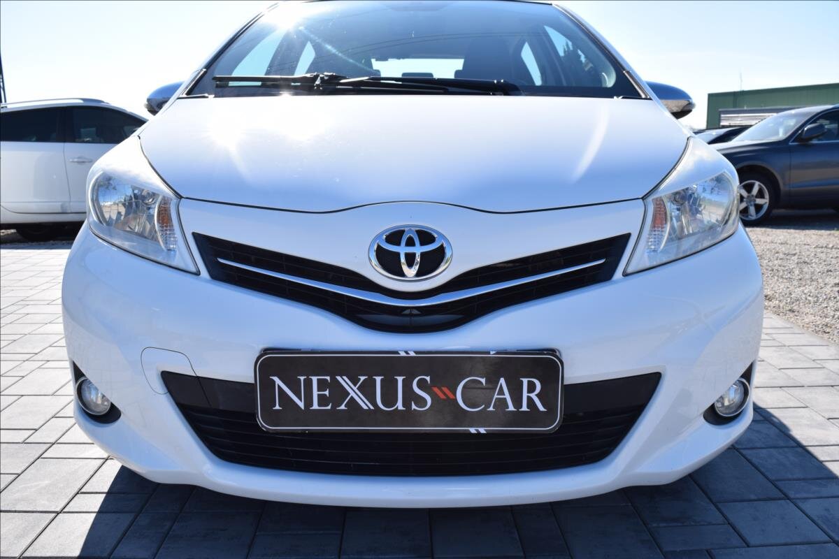 Toyota Yaris Hatchback 998,0 51 kw