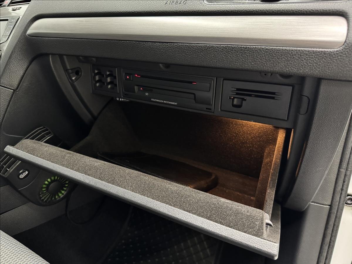 Volkswagen Golf Hatchback 1,4 l 81 kw