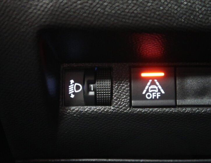 Peugeot 2008 Hatchback 1,2 l 96 kw