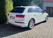 Audi Q7 6