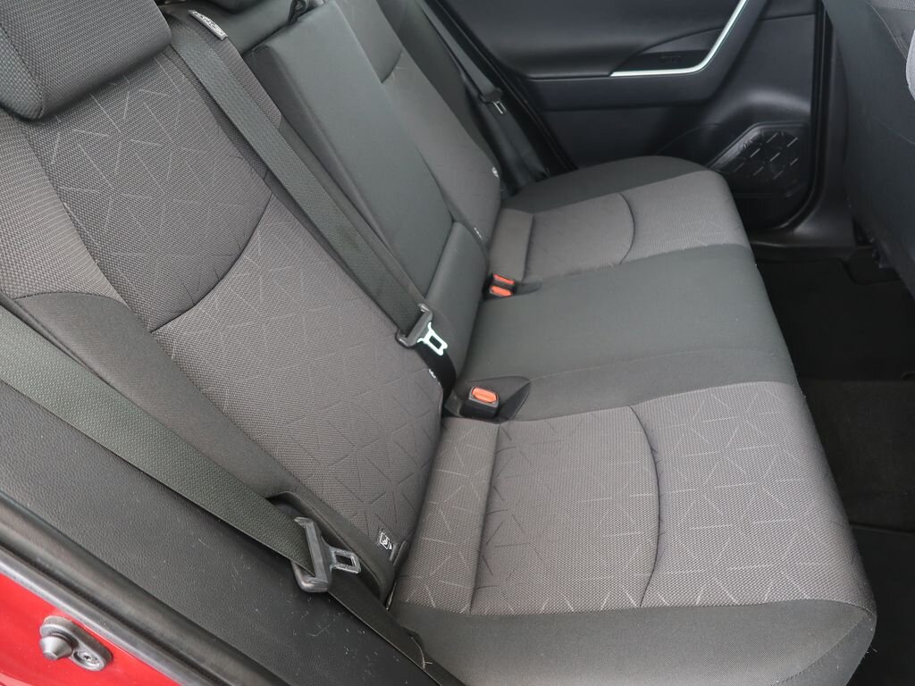 Toyota RAV4 SUV 2,0 l 129 kw