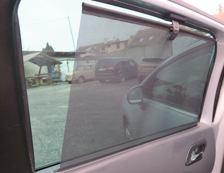 Peugeot 5008 MPV 2,0 l 120 kw