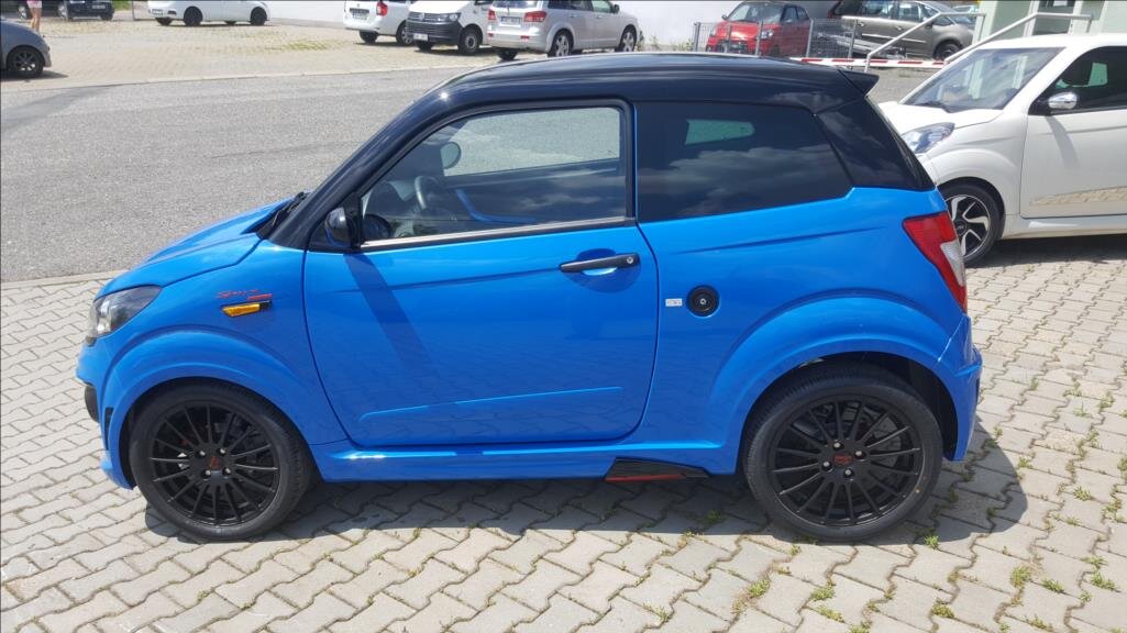 Ligier JS 50 L Hatchback 478,0 6 kw