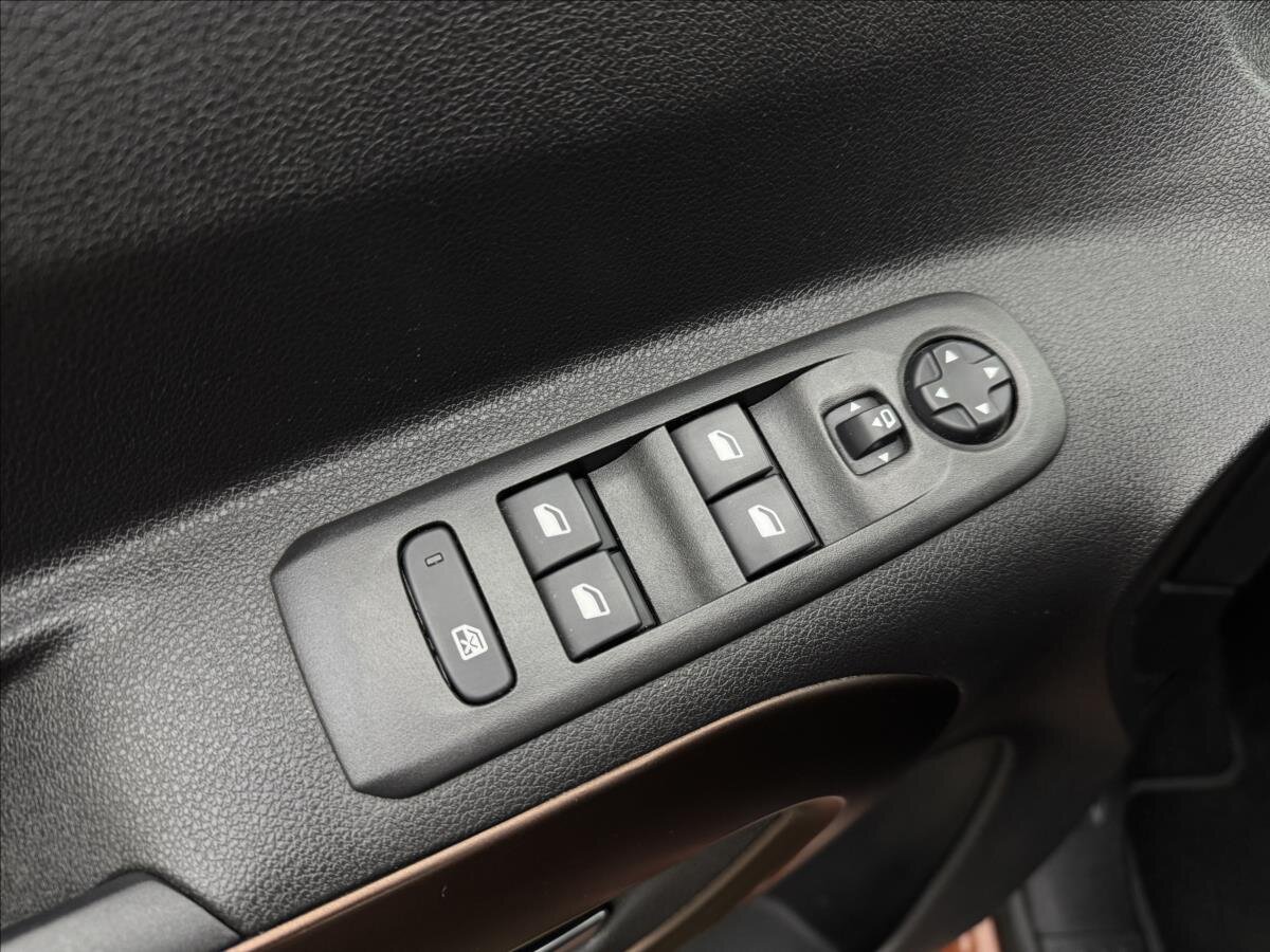 Peugeot Rifter MPV 1,5 l 96 kw