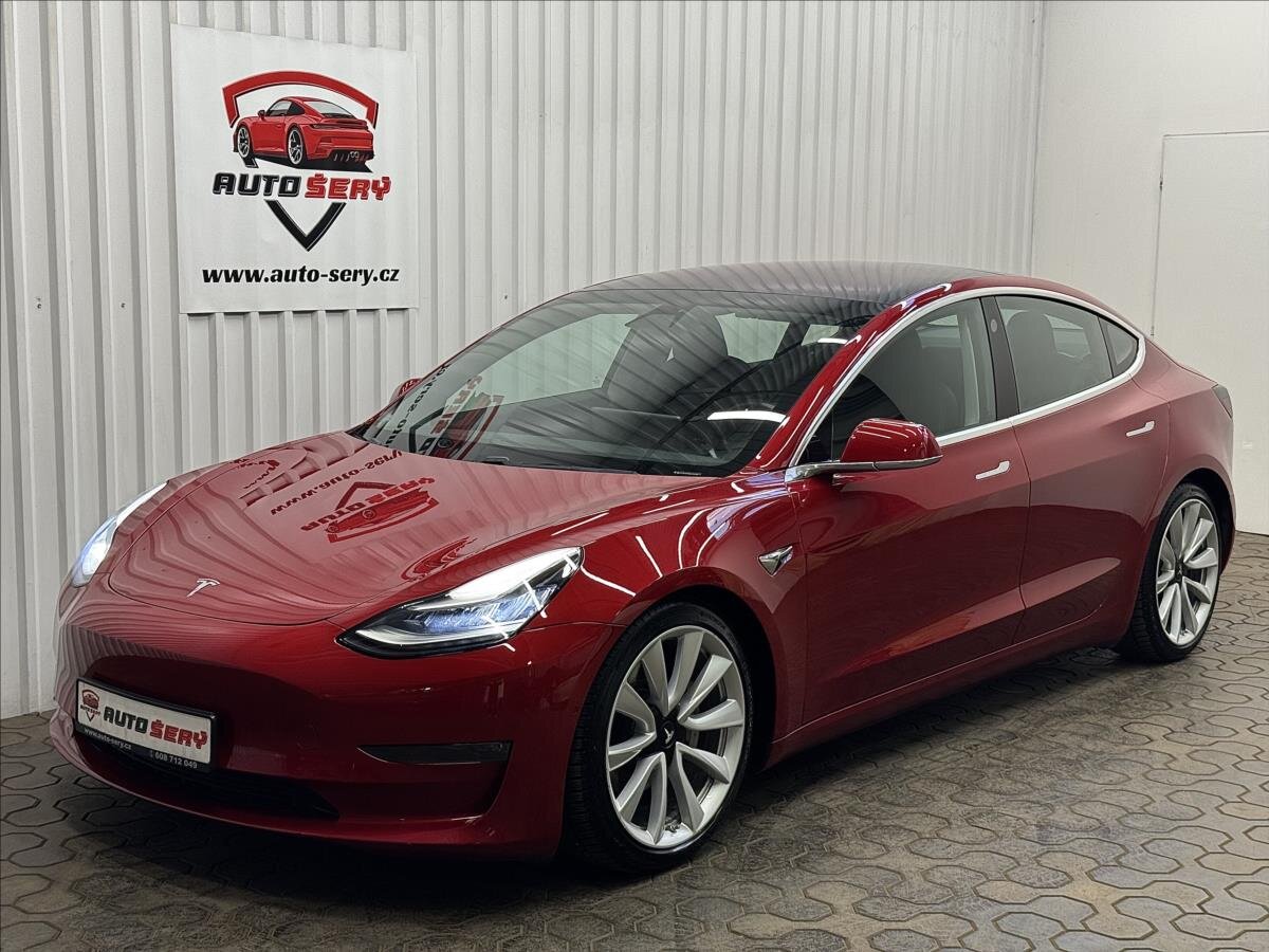 Tesla Model 3 Liftback 0,0 324 kw