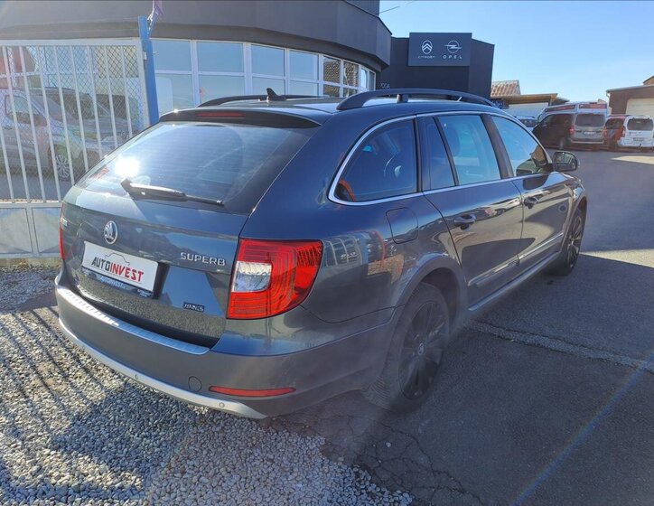 Škoda Superb Kombi 2,0 l 103 kw