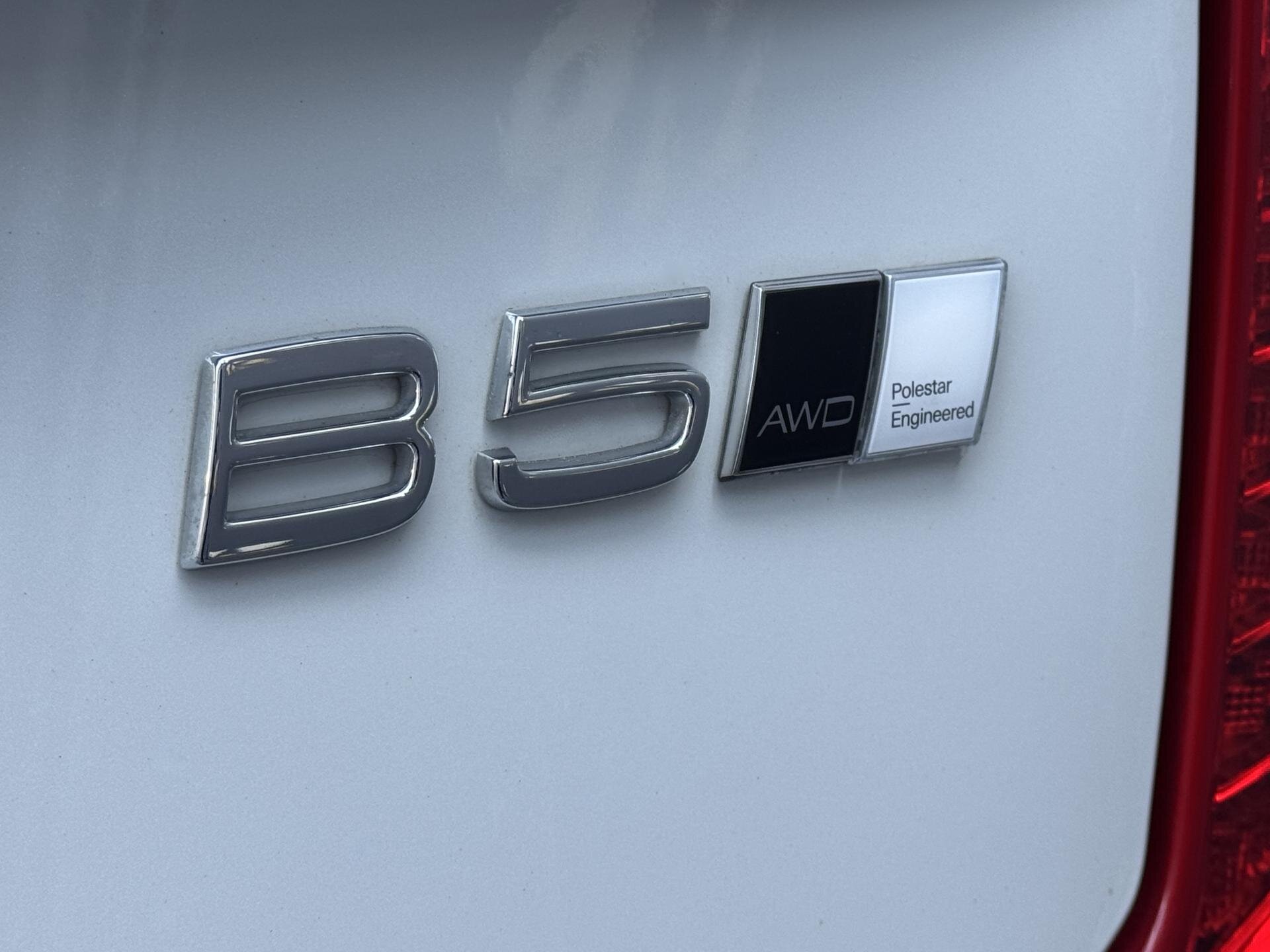 Volvo XC90 SUV / Terénní 2,0 l 173 kw