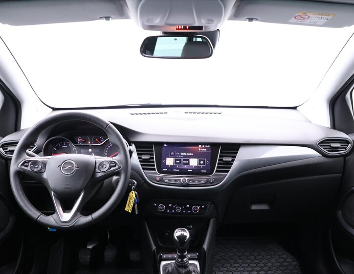 Opel Crossland Hatchback 1,2 l 81 kw