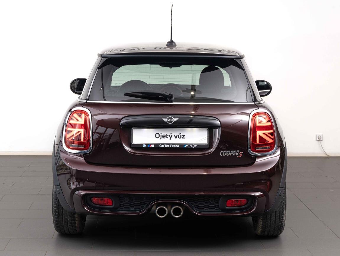 Mini Cooper Hatchback 2,0 l 141 kw
