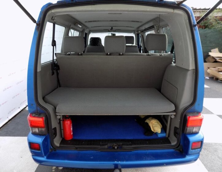 Volkswagen Multivan 10