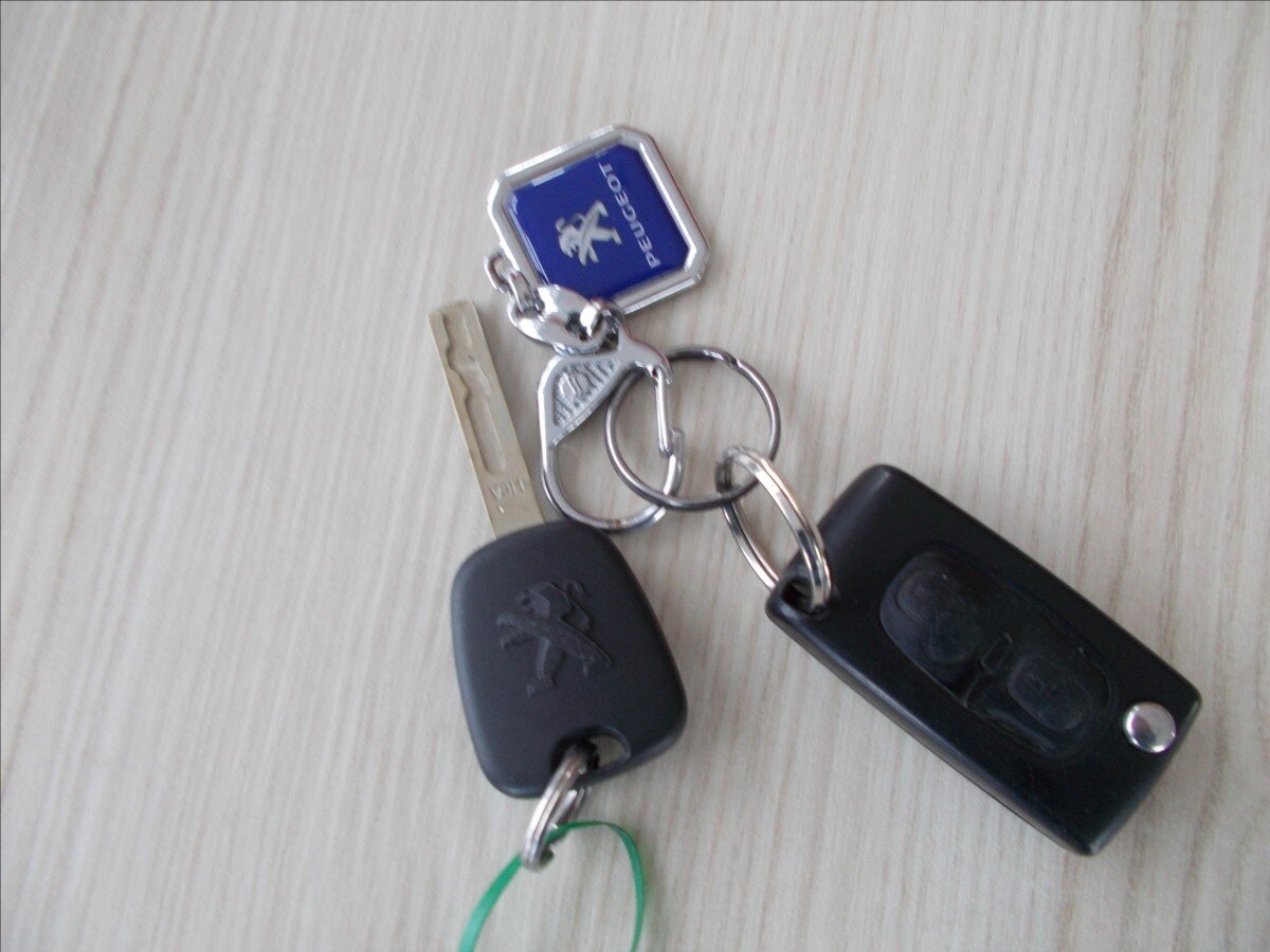 Peugeot 5008 MPV 1,6 l 80 kw