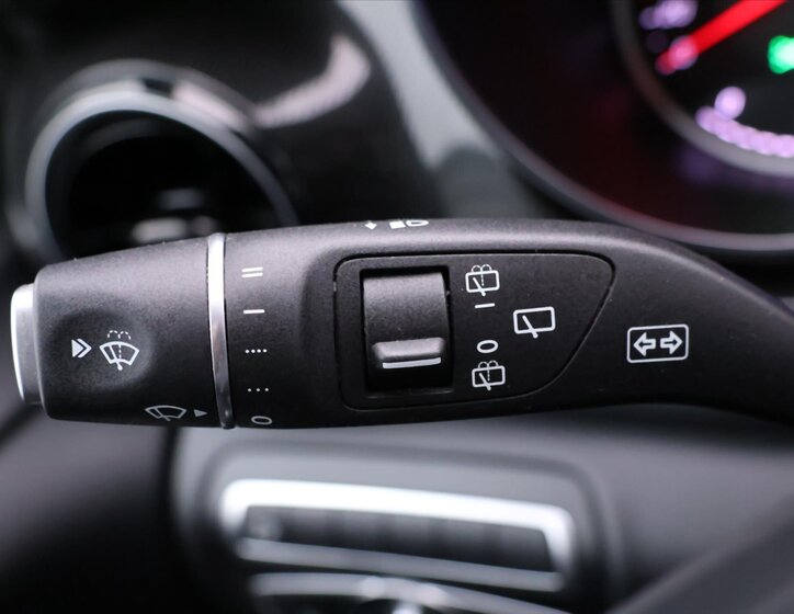 Mercedes-Benz Třídy V Kombi 2,0 l 140 kw