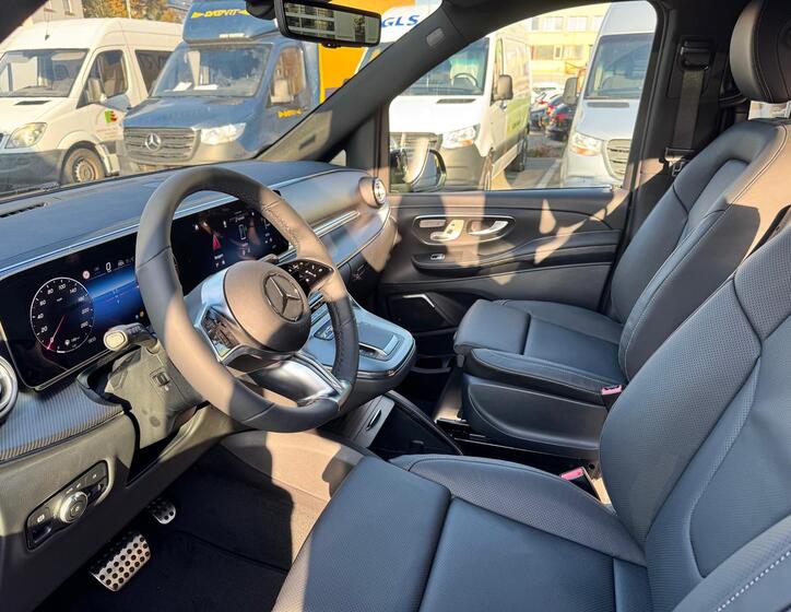 Mercedes-Benz Třídy V 12