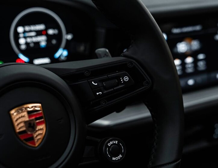 Porsche Cayenne SUV 3,0 l 260 kw