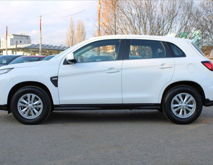 Mitsubishi ASX 8