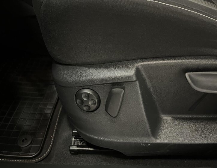 Volkswagen Sharan 19