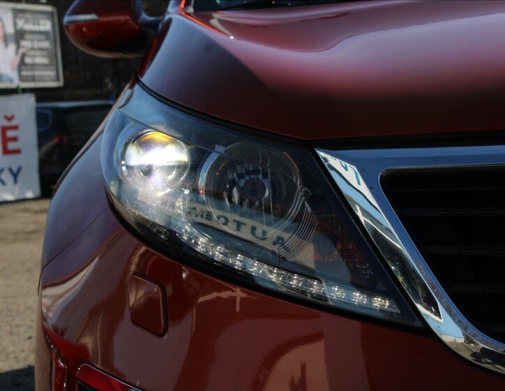 KIA Sportage SUV / Terénní 2,0 l 120 kw