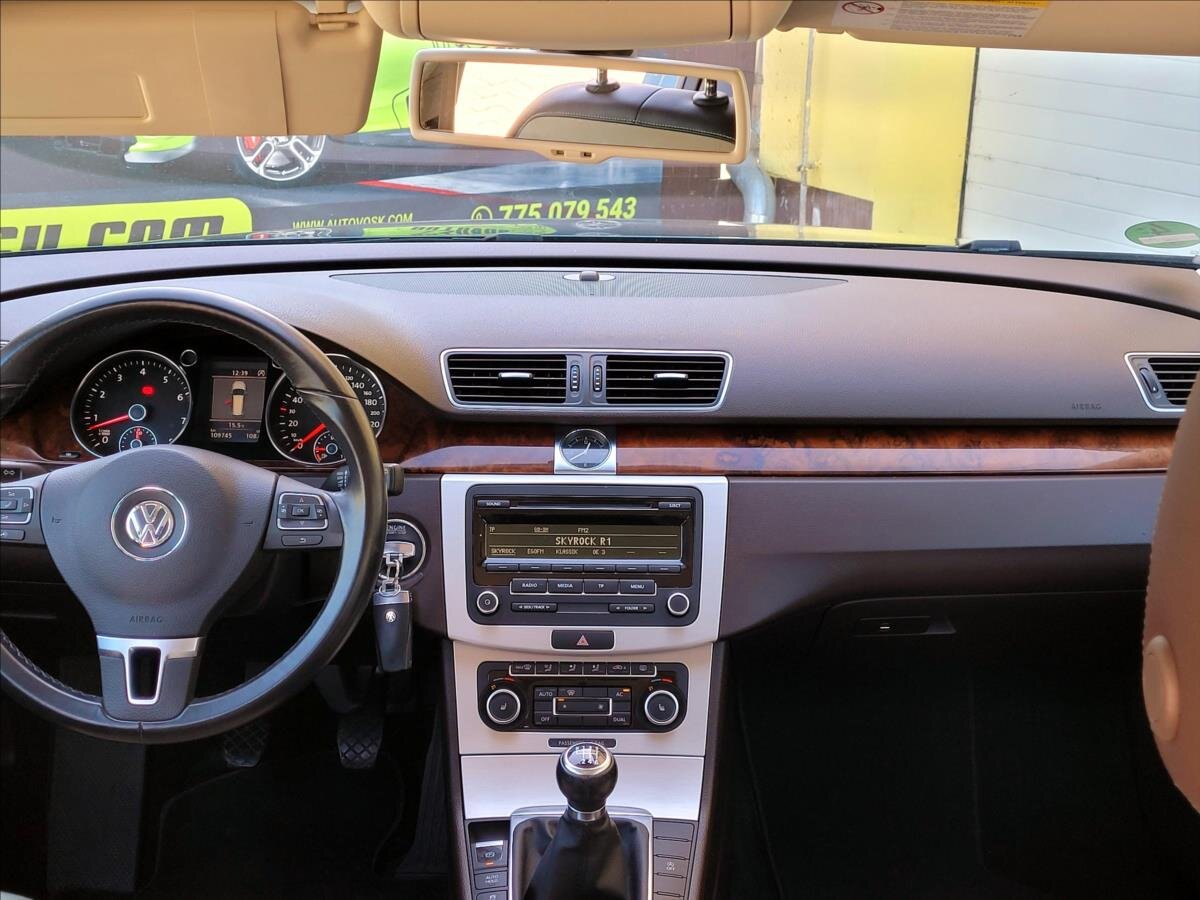 Volkswagen Passat Kombi 1,4 l 90 kw