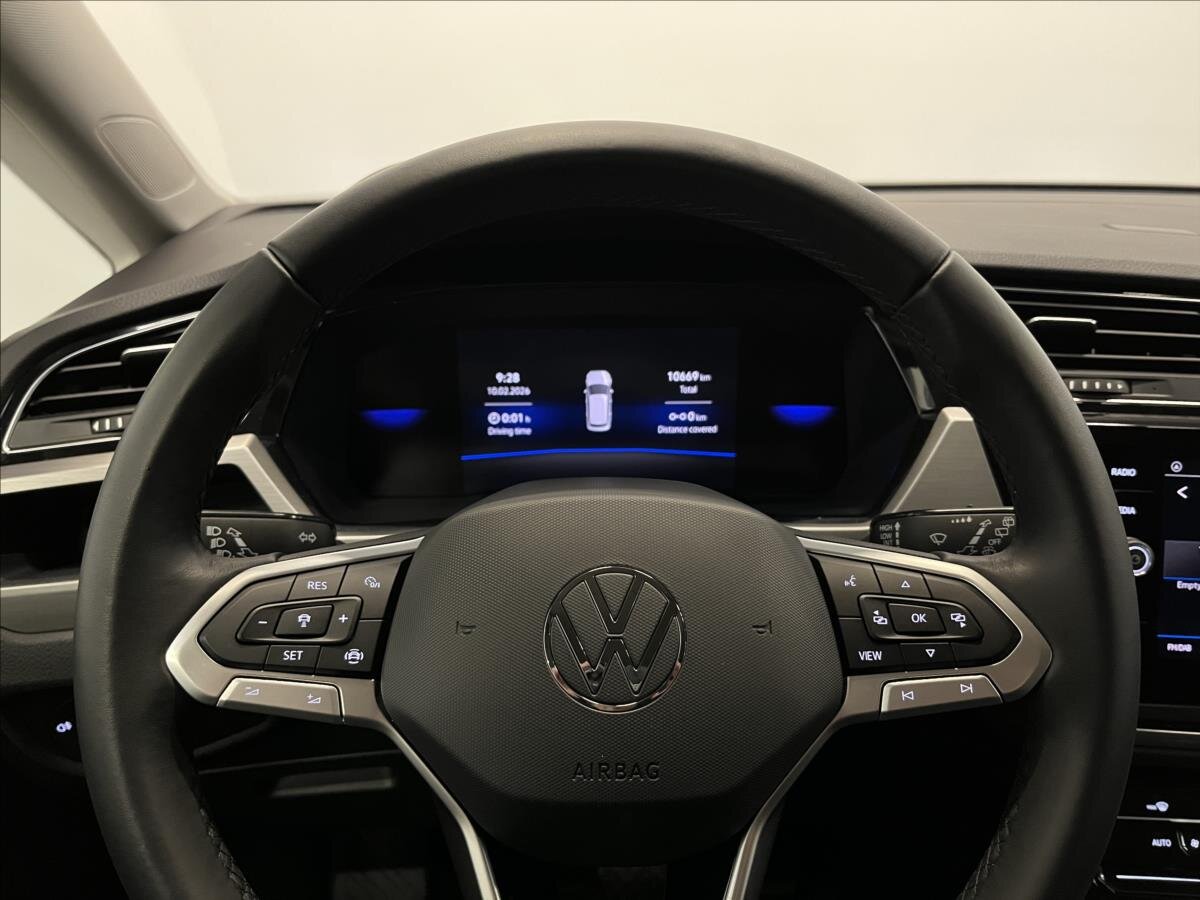Volkswagen Touran MPV 1,5 l 110 kw
