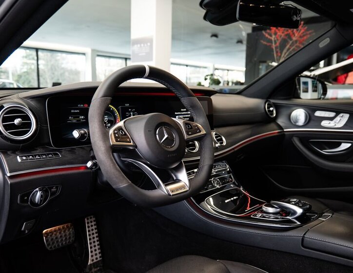 Mercedes-Benz Třídy E 5