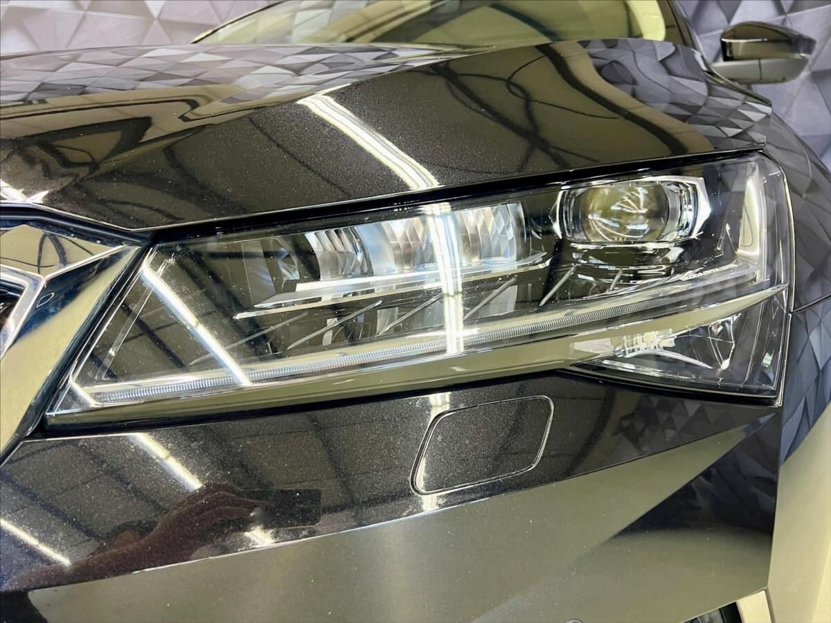 Škoda Superb Kombi 1,4 l 160 kw