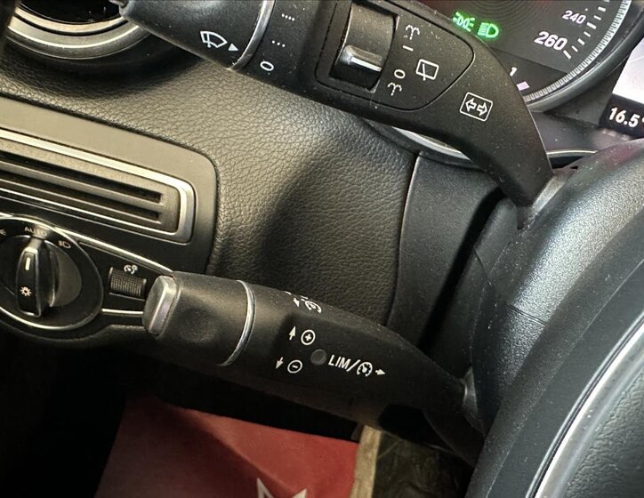 Mercedes-Benz Třídy C Kombi 2,1 l 125 kw