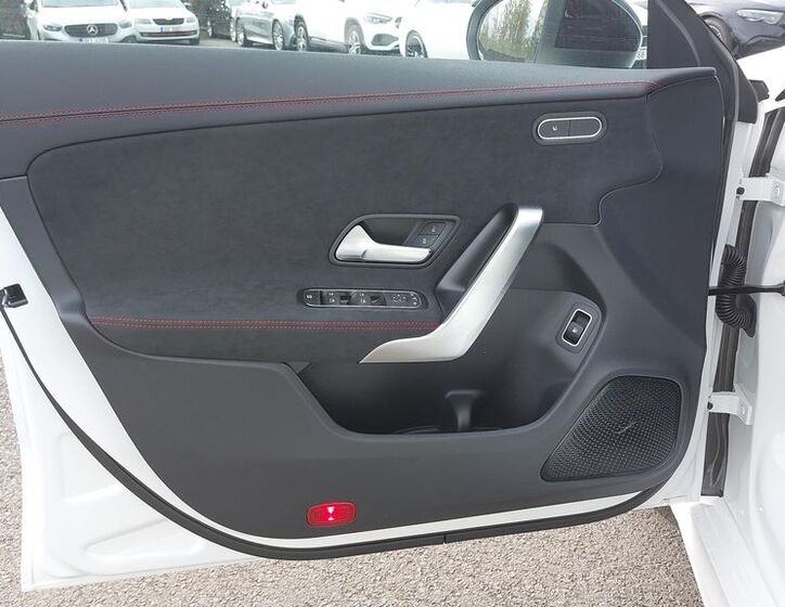 Mercedes-Benz CLA 22