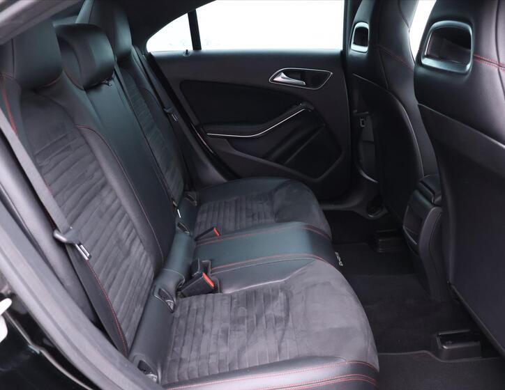 Mercedes-Benz CLA 15