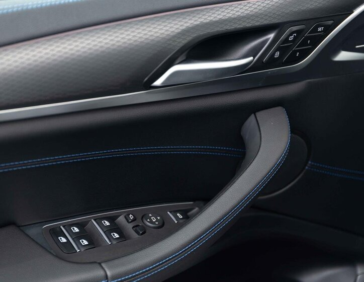 BMW X4 SUV 3,0 l 210 kw