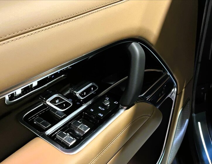Land Rover Range Rover SUV / Terénní 3,0 l 258 kw